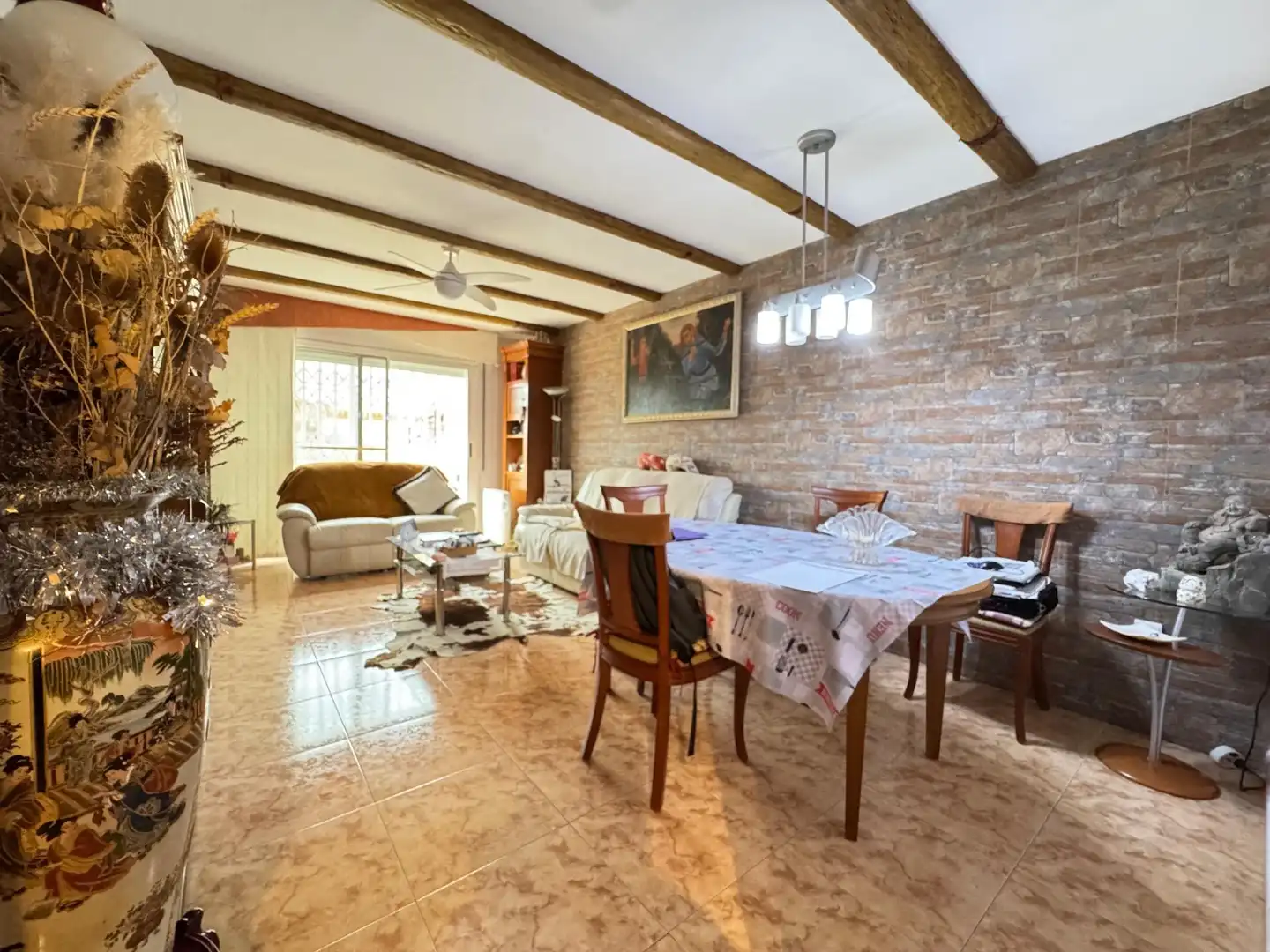 Sala d'estar de Casa o xalet en venda en Pira amb Calefacció, Jardí privat i Terrassa