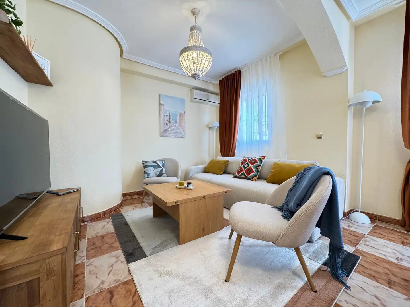 Casa a schiera con terrazza in vendita a Calle CASTILLO DE LA MOLA