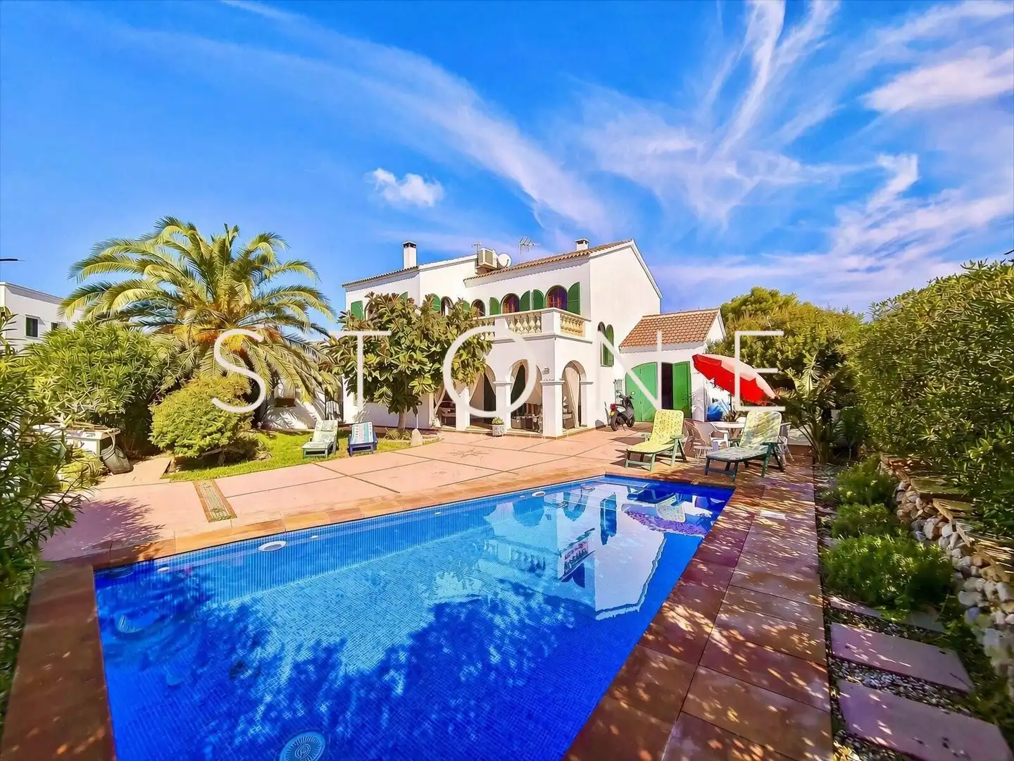 Casa amb piscina en venda a Cala Blanca