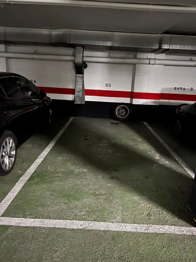 Parkplatz von Wohnung zur Miete in Zaragoza mit Heizung, Ofen und Waschmaschine