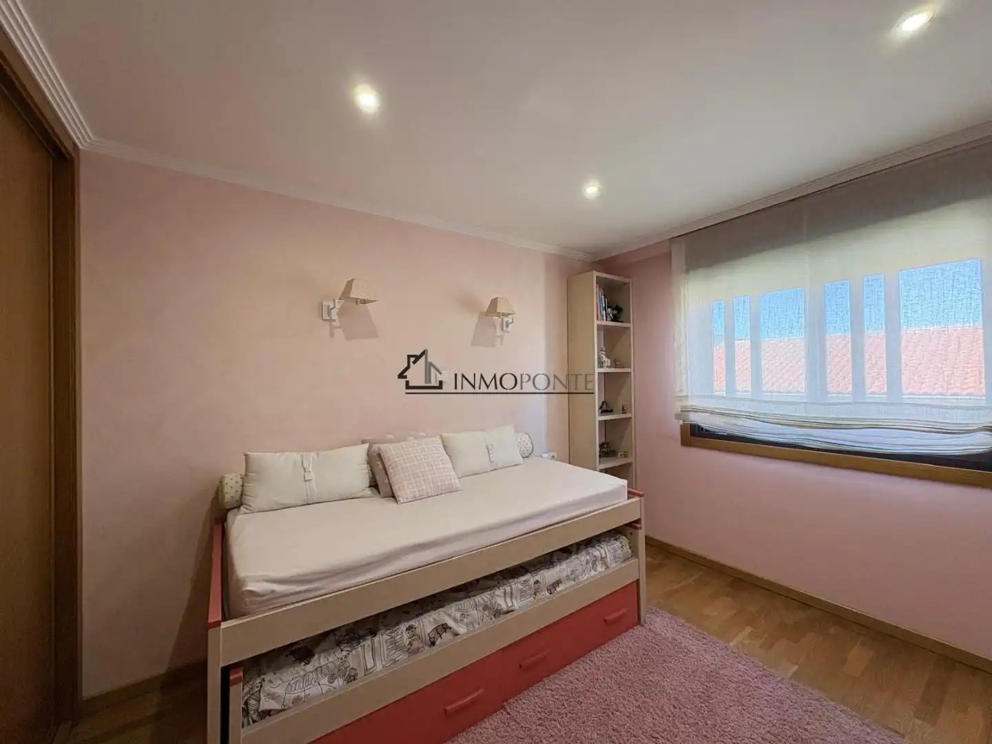 Habitación de Casa adosada en venta en Soutomaior con Calefacción, Jardín privado y Terraza