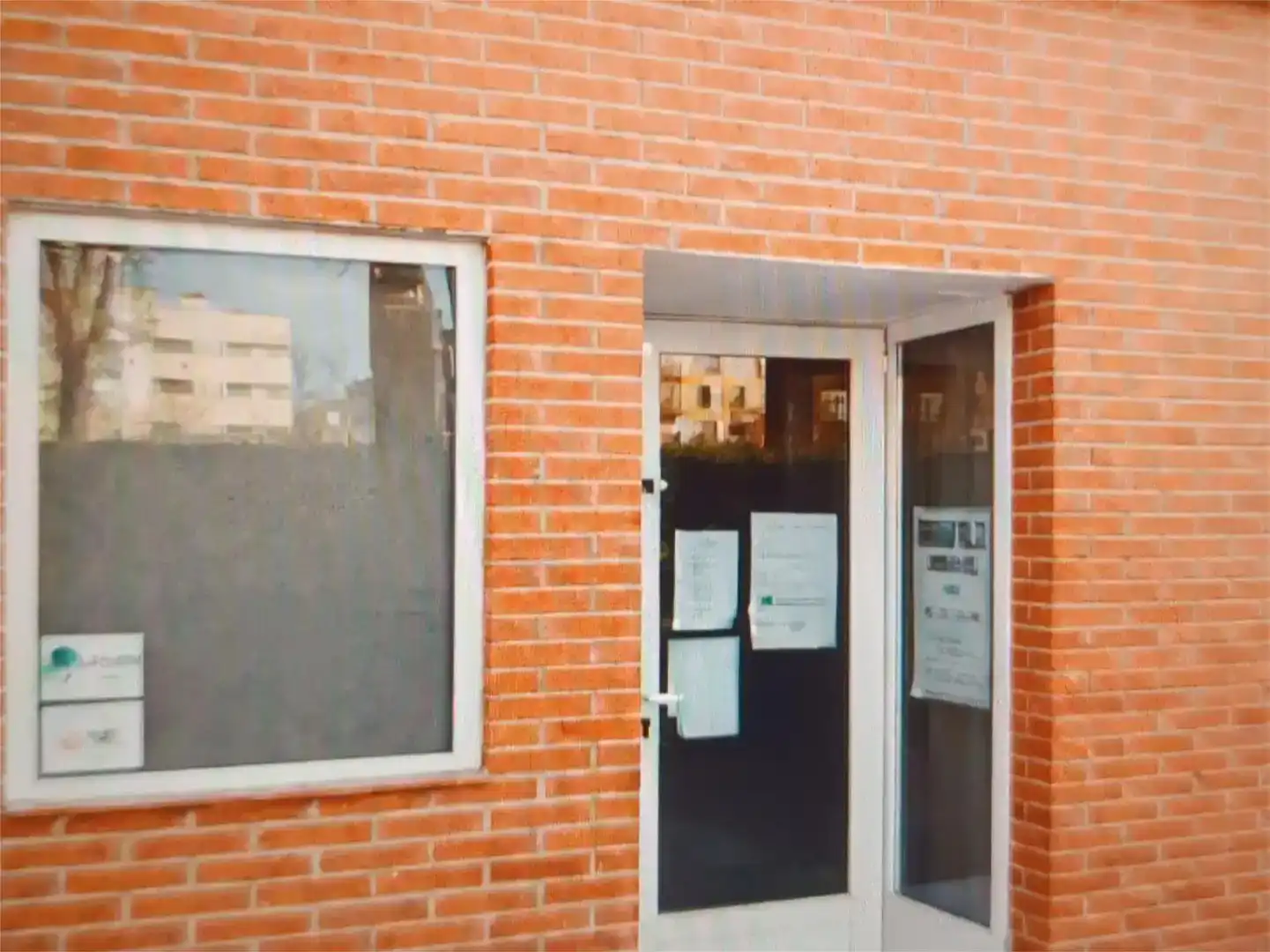 Vista exterior de Local en venta en Sur - PAU 4