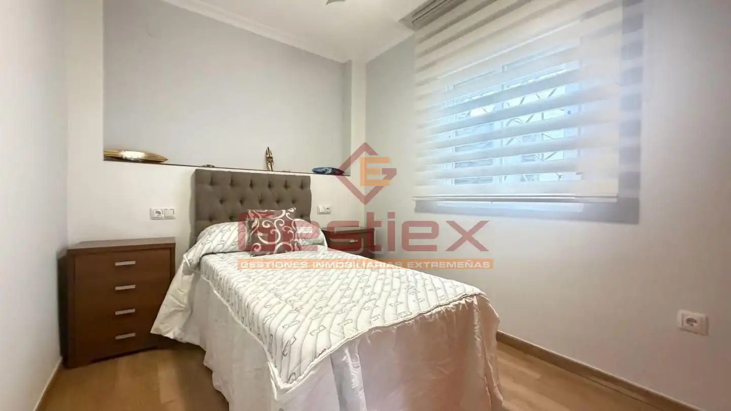 Habitación de Planta baja en venta en Almendralejo con Aire acondicionado