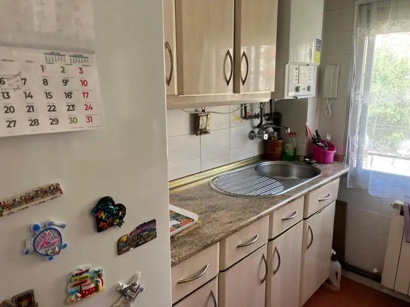 Küche von Wohnung zur Miete in Madrid mit Klimaanlage, Terrasse und Möbliert