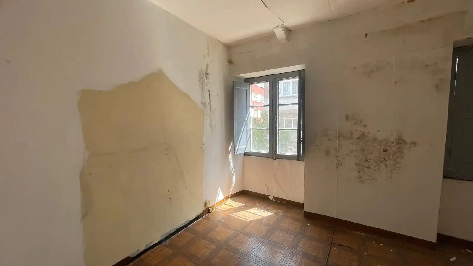 Habitación de Edificio en venta en Lugo