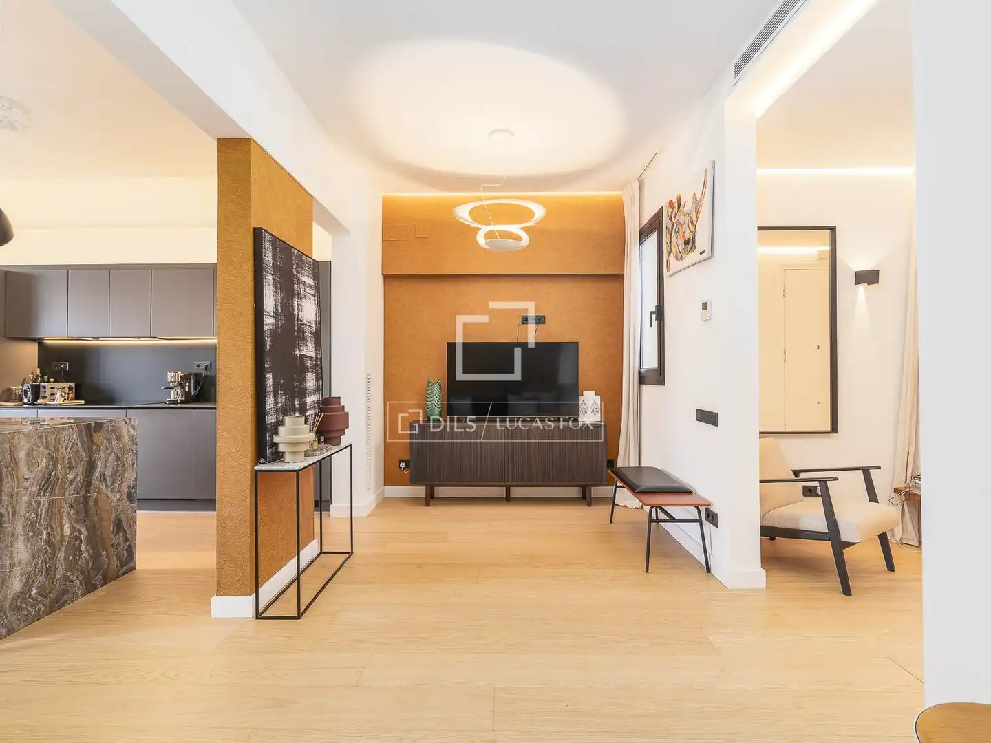 Wohnzimmer von Wohnung zum Verkauf in Barcelona mit Klimaanlage, Terrasse und Balkon
