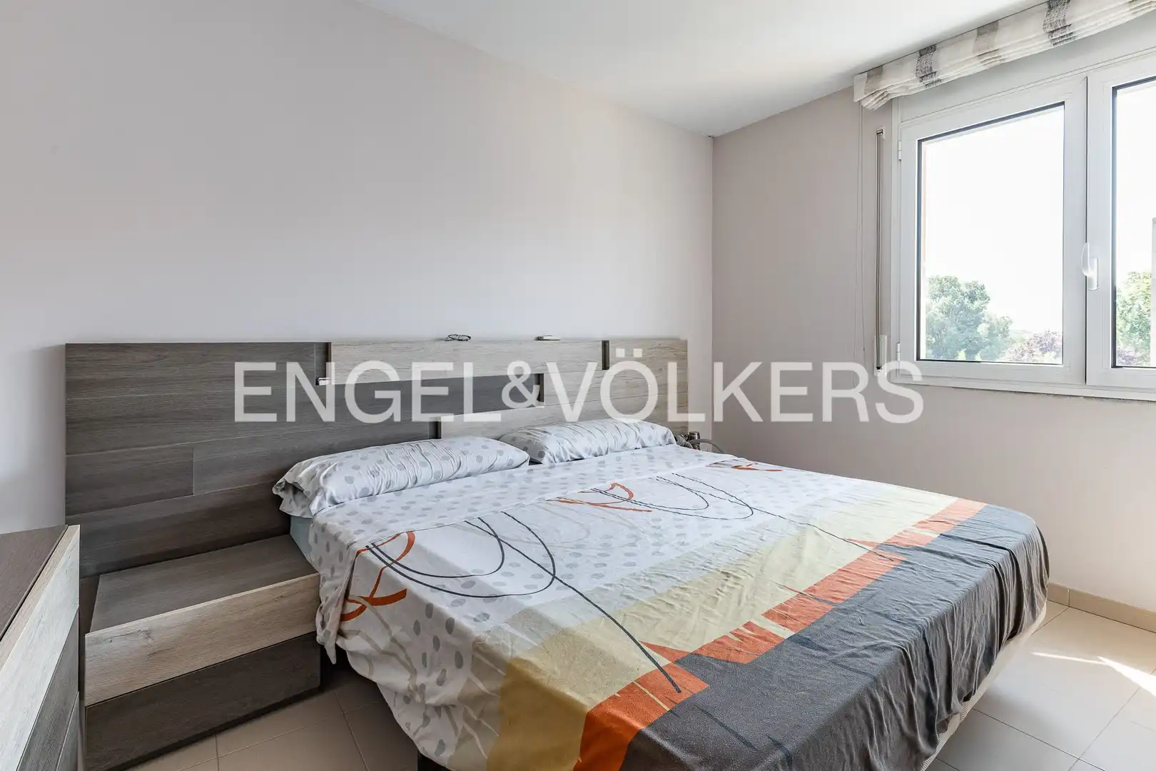 Habitación de Casa adosada en venta en Castellar del Vallès con Aire acondicionado, Calefacción y Terraza