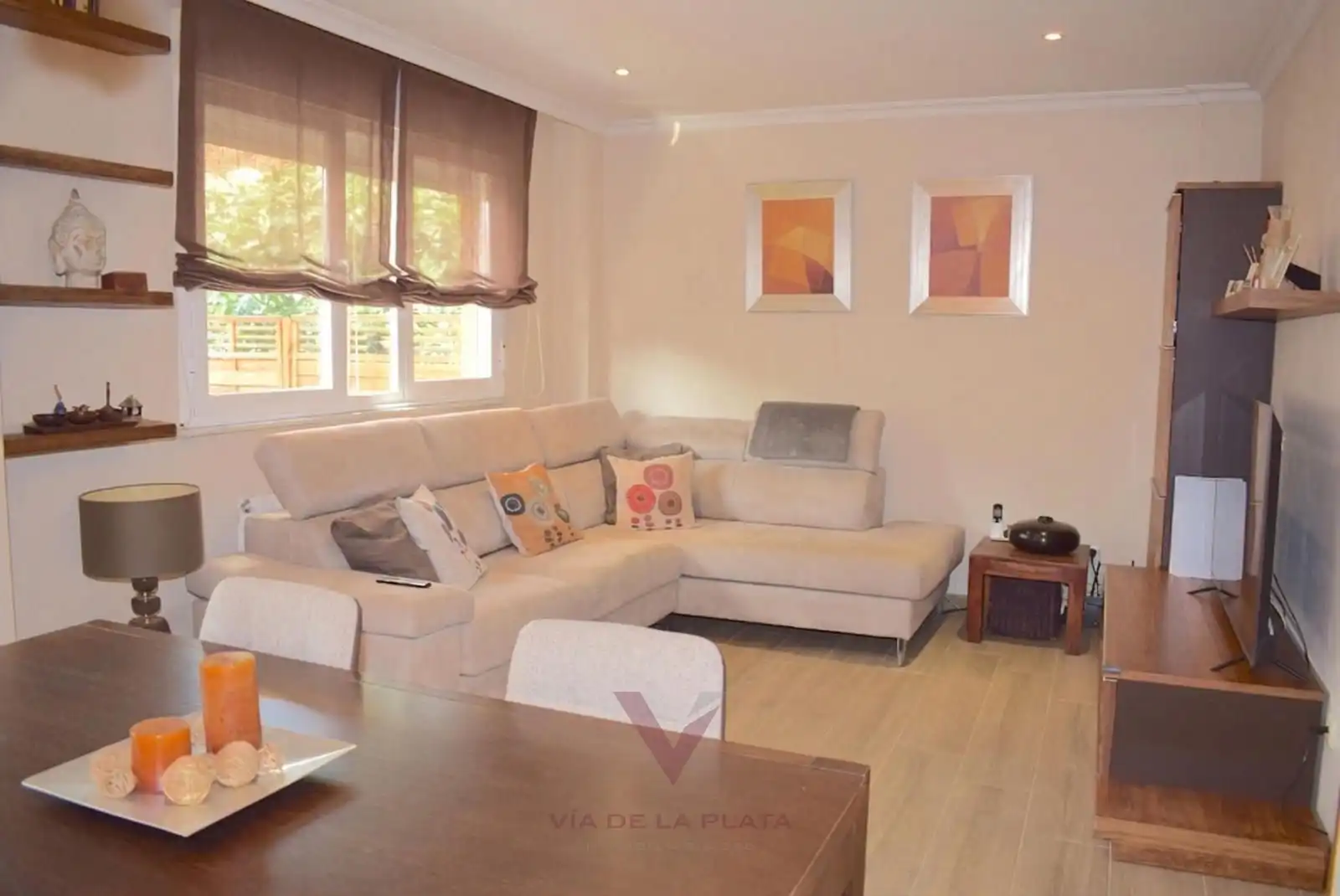 Sala de estar de Casa adosada en venta en Monterrubio de Armuña con Calefacción, Jardín privado y Parquet