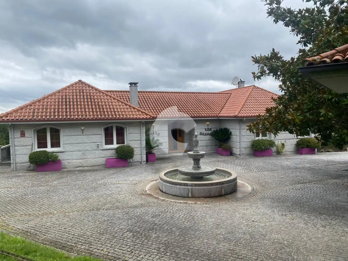 Vista exterior de Casa o chalet en venta en Xunqueira de Ambía con Calefacción, Jardín privado y Terraza
