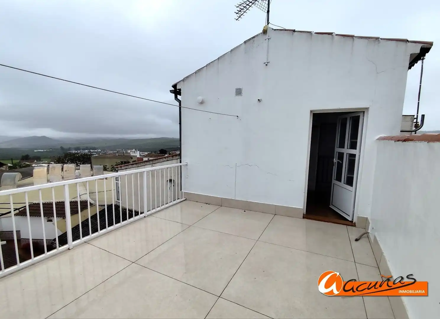 Balcony of Flat for sale in Alameda  with Air Conditioner, Terrace and Storage room