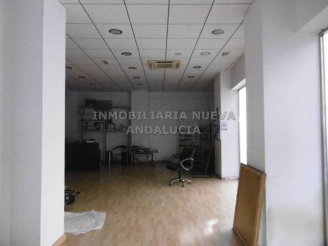 Local comercial en Alquiler en Barrio Alto - San Félix