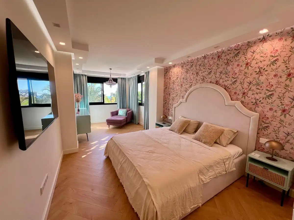 Dormitori de Apartament de lloguer en Marbella amb Aire condicionat, Calefacció i Moblat