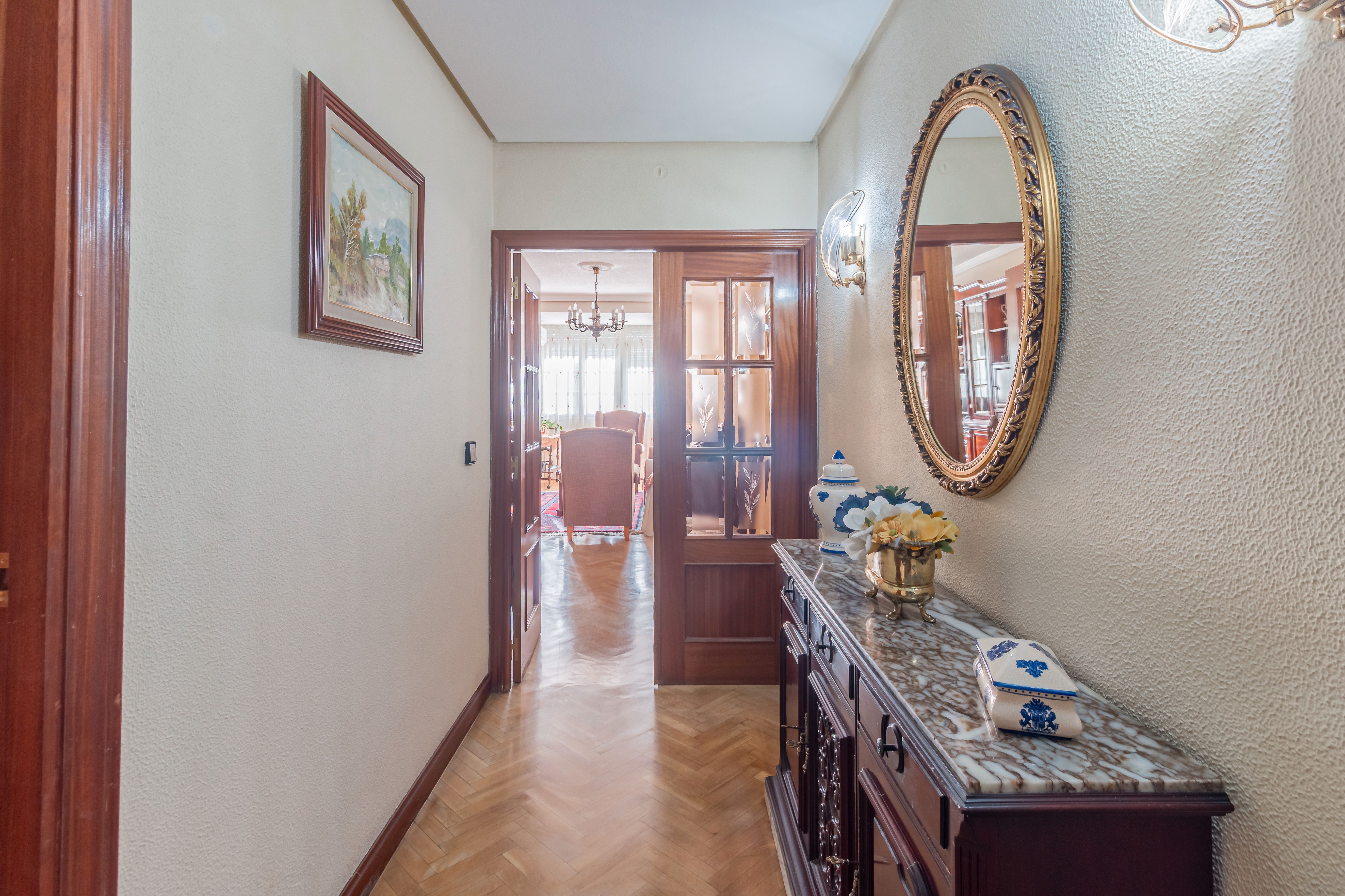 Flat for sale in  Madrid Capital  with Heating