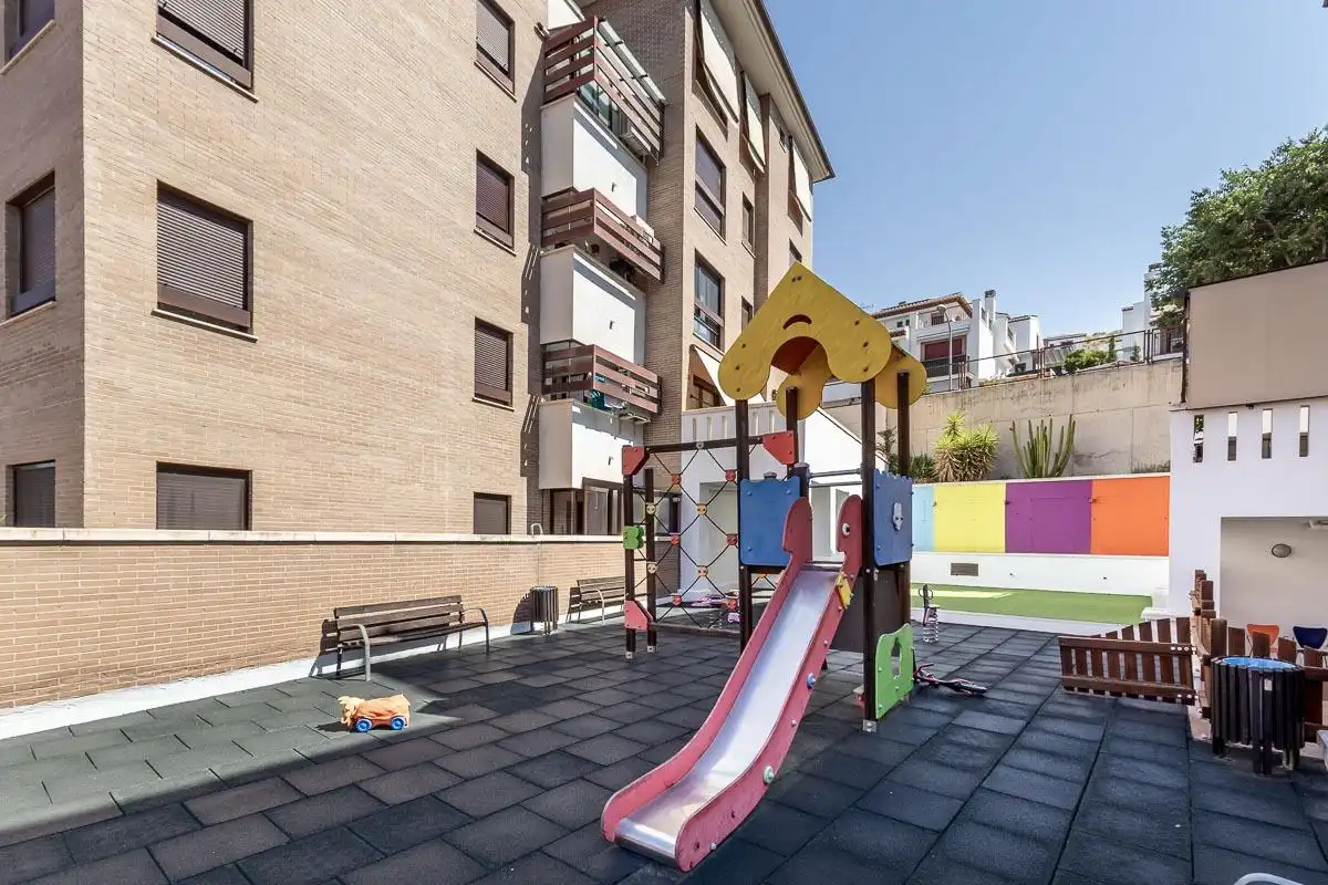 Terrassa de Pis en venda en Granada amb Aire condicionat, Calefacció i Traster