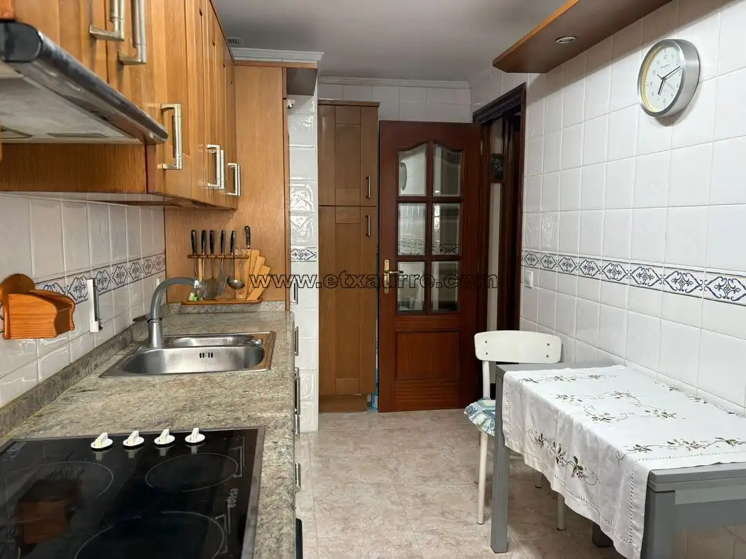 Kitchen of Flat for sale in Laudio / Llodio  with Heating, Storage room and Furnished