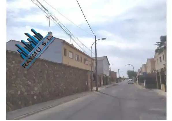 Vista exterior de Casa adosada en venda en Ontígola