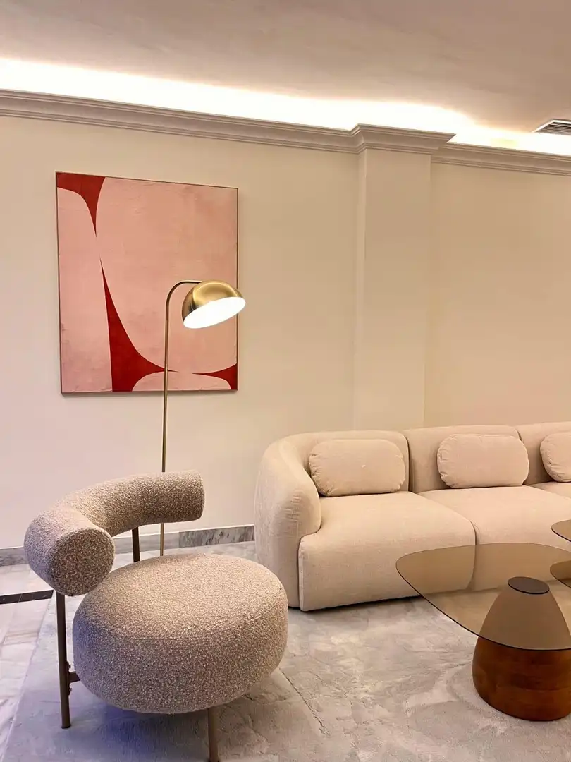 Sala de estar de Casa adosada en venta en Marbella con Jardín privado, Terraza y Trastero