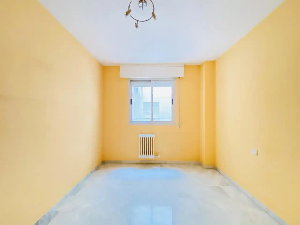 Piso con terraza en venta en Maria Teresa De Léon, imagen 17