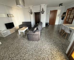 Sala d'estar de Pis de lloguer en Castellón de la Plana / Castelló de la Plana amb Moblat i Balcó