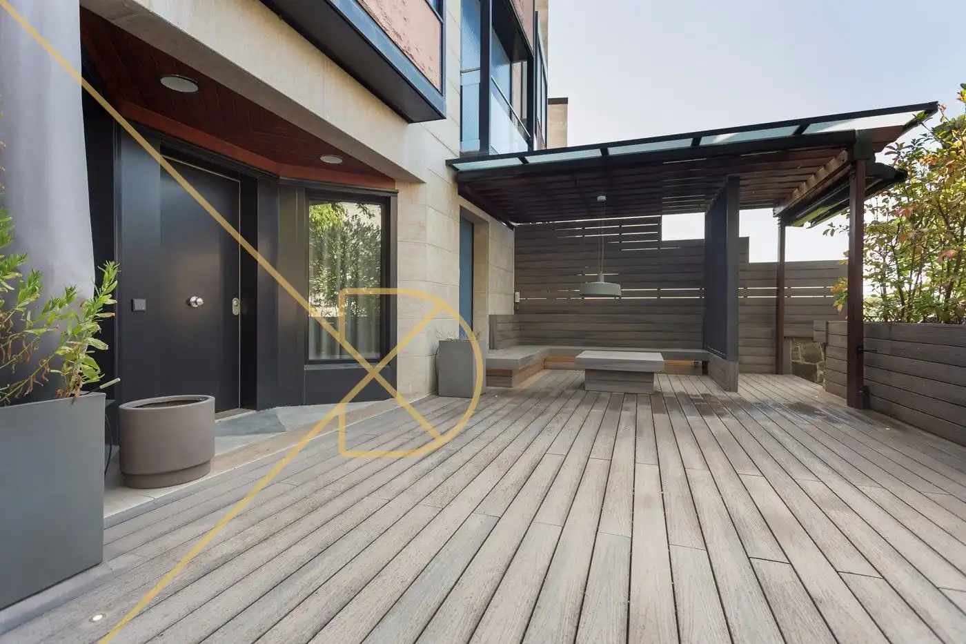 Terrassa de Casa o xalet en venda en Barcelona amb Aire condicionat, Calefacció i Parquet