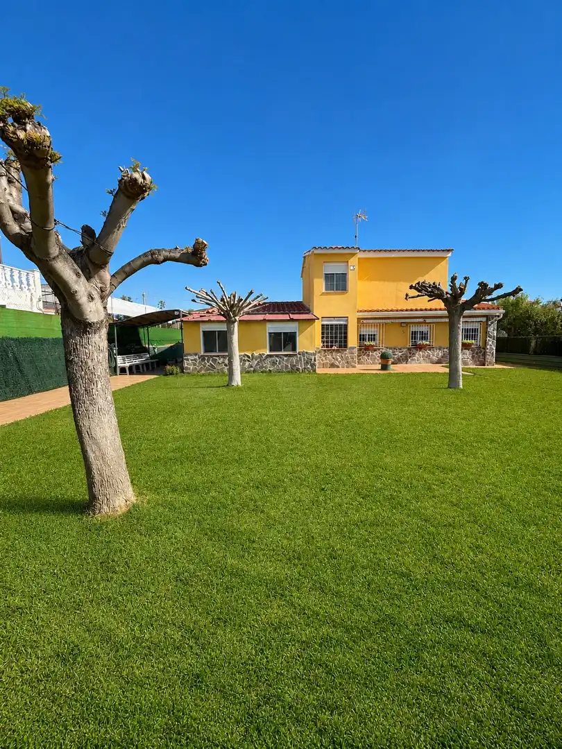 Detached house for sale in Oeste