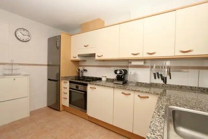 Einfamilien-Reihenhaus zur Miete in MALVA, Valterna