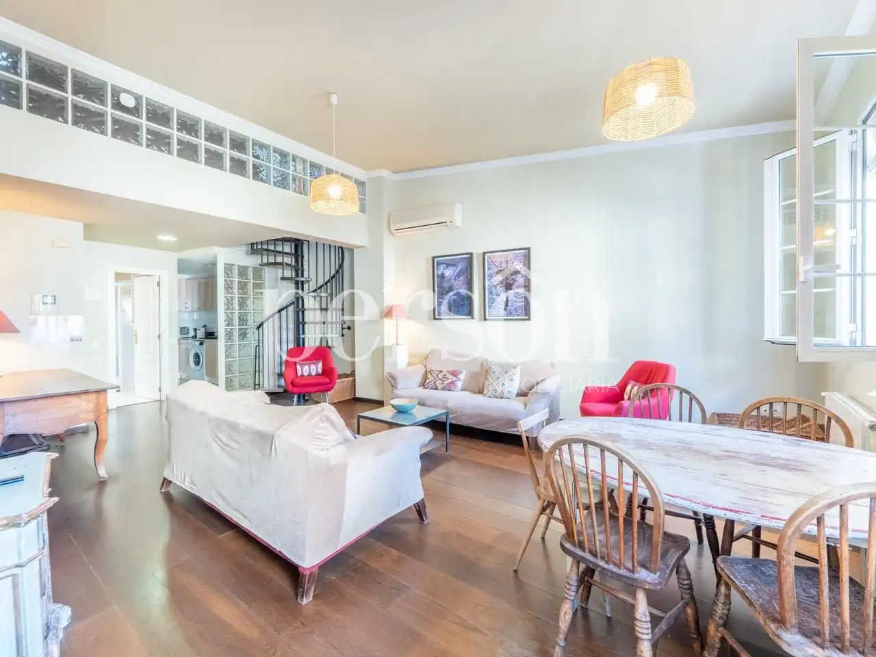 Living room of Flat for rent in Ciutat Vella 