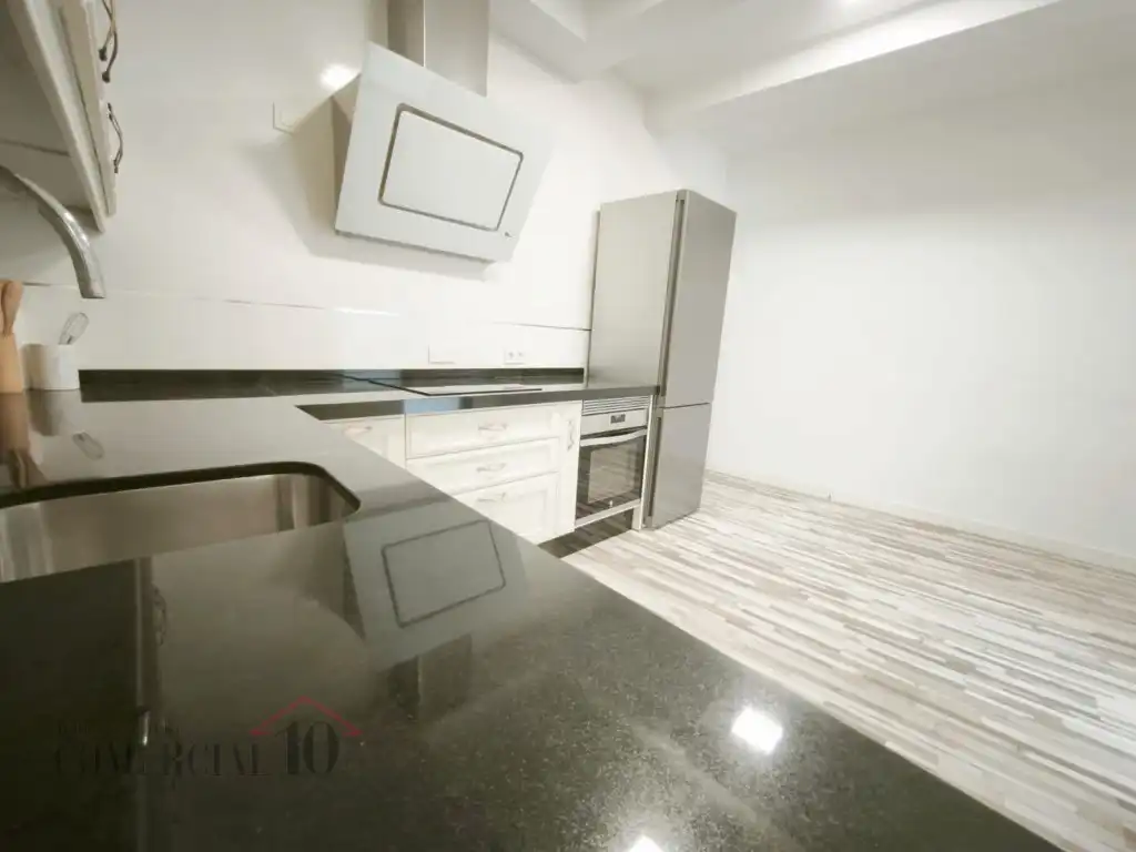 Cocina de Apartamento de alquiler en Badajoz con Terraza y Balcón