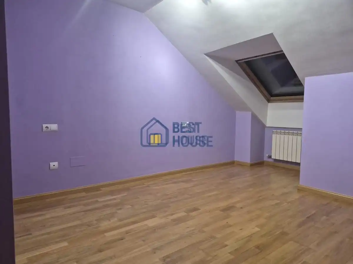 Duplex con ascensore in vendita a Trobajo del Camino, imagen 2