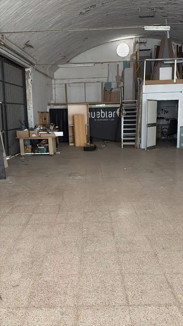 Fabrikhallen zum Verkauf in Ariza mit Heizung