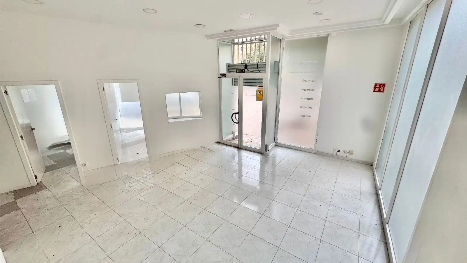 Commercial properties for sale in  Palma de Mallorca  with Air Conditioner, Terrace and Internet