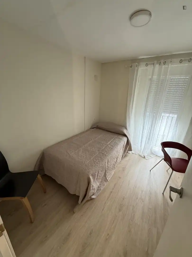Habitación de Apartamento para compartir en Alcoy / Alcoi con Amueblado, Horno y Lavadora
