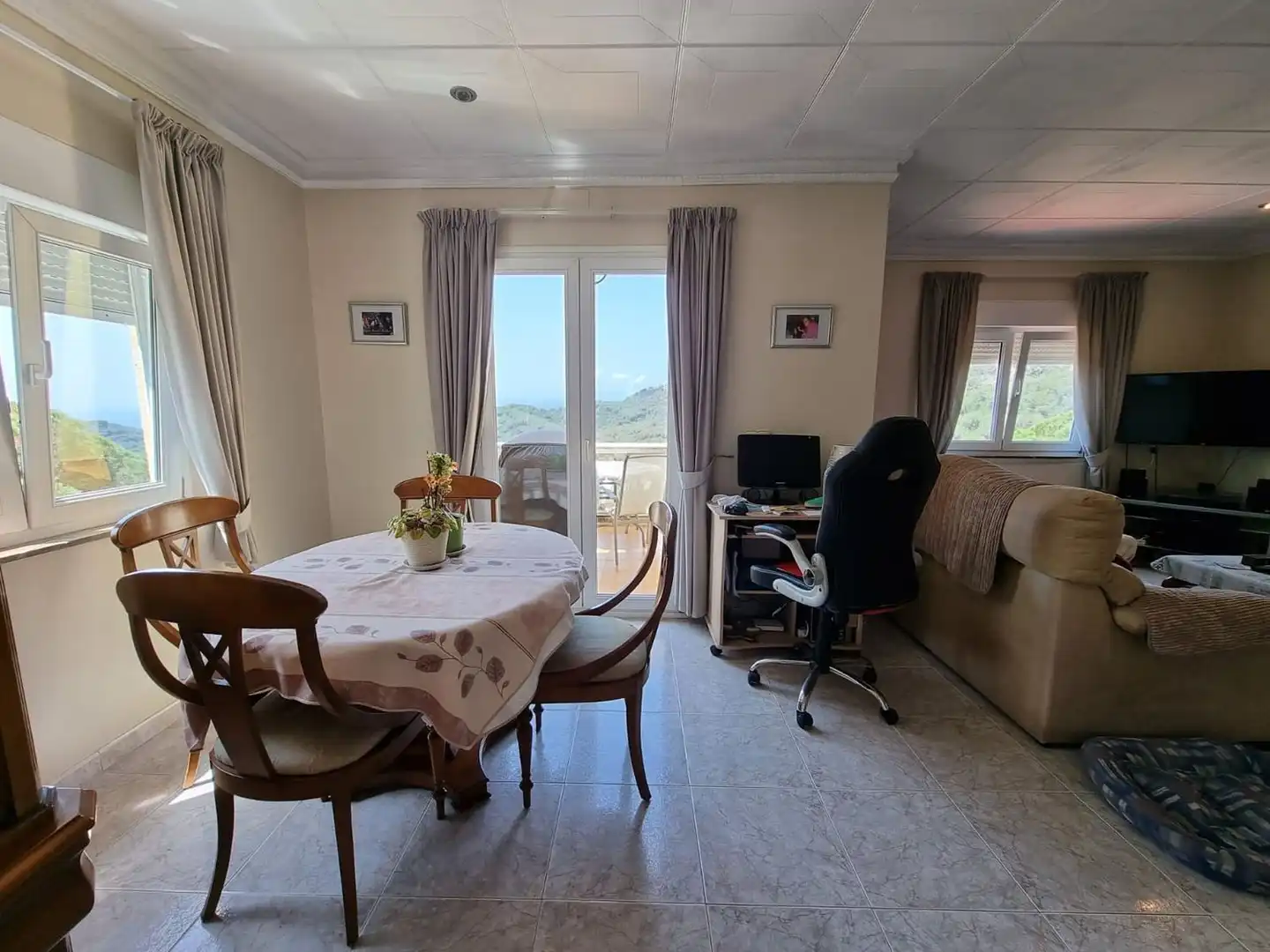 Comedor de Casa o chalet en venta en Lloret de Mar con Aire acondicionado, Calefacción y Jardín privado