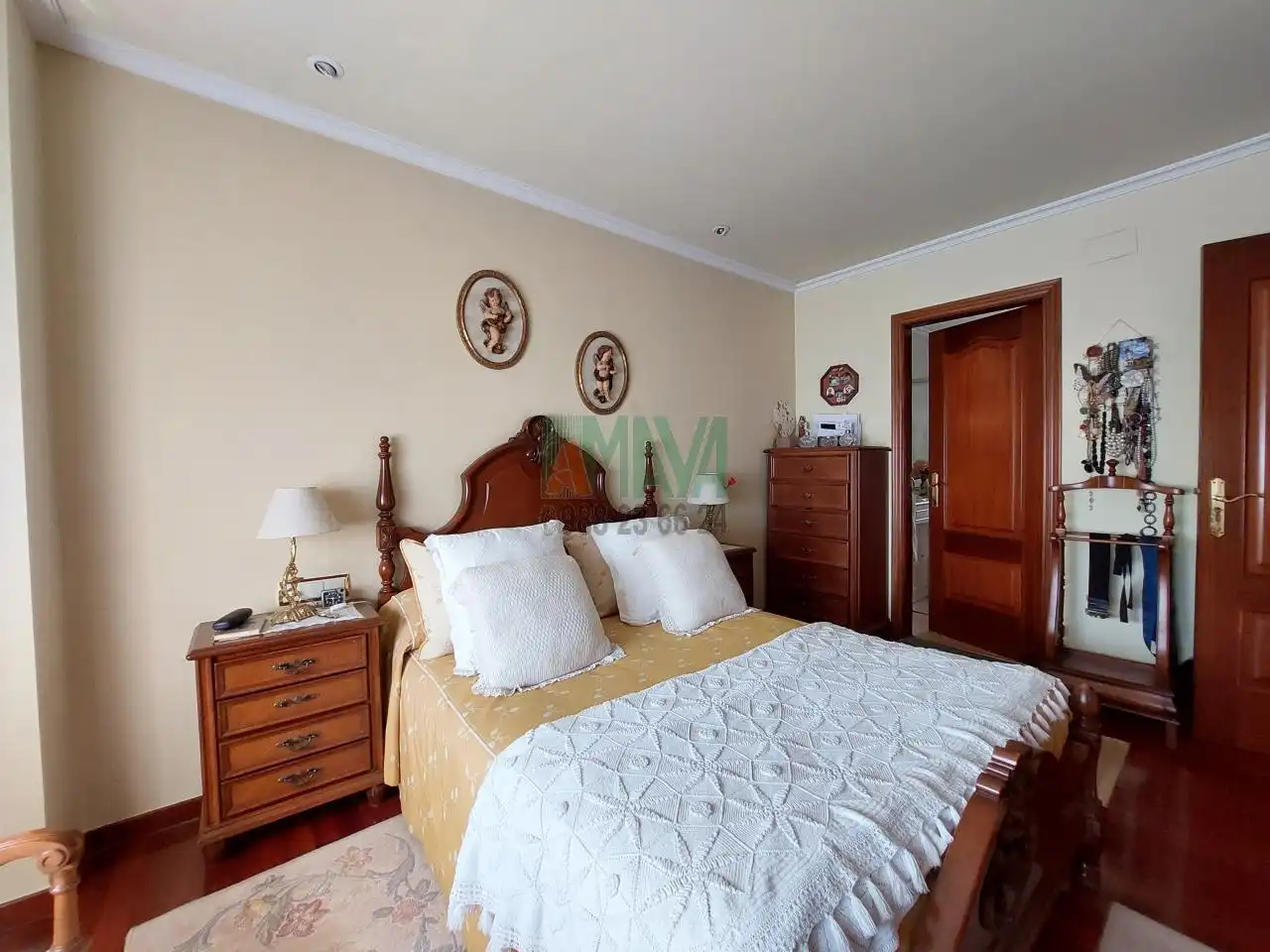 Habitación de Casa adosada en venta en Ourense Capital  con Calefacción