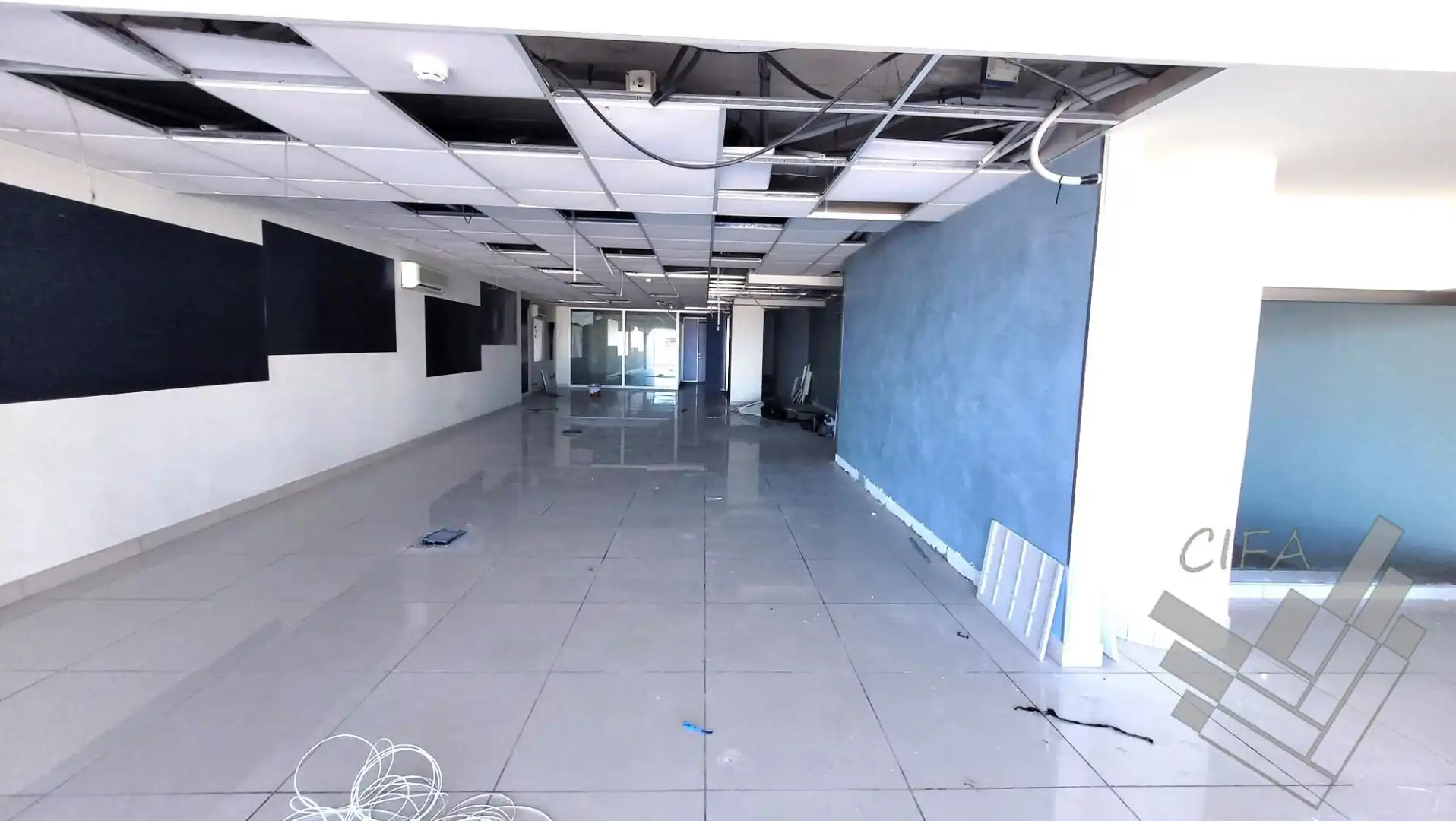 Local comercial en alquiler en JAIME I