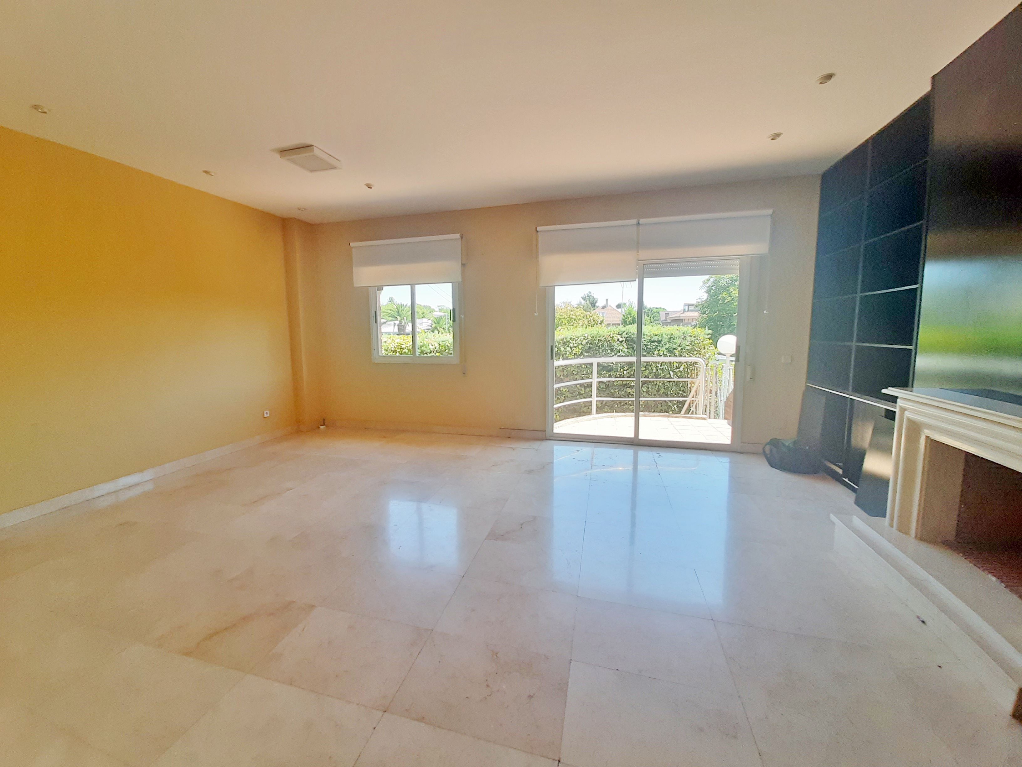 Wohnzimmer von Büro miete in Majadahonda mit Klimaanlage, Heizung und Terrasse