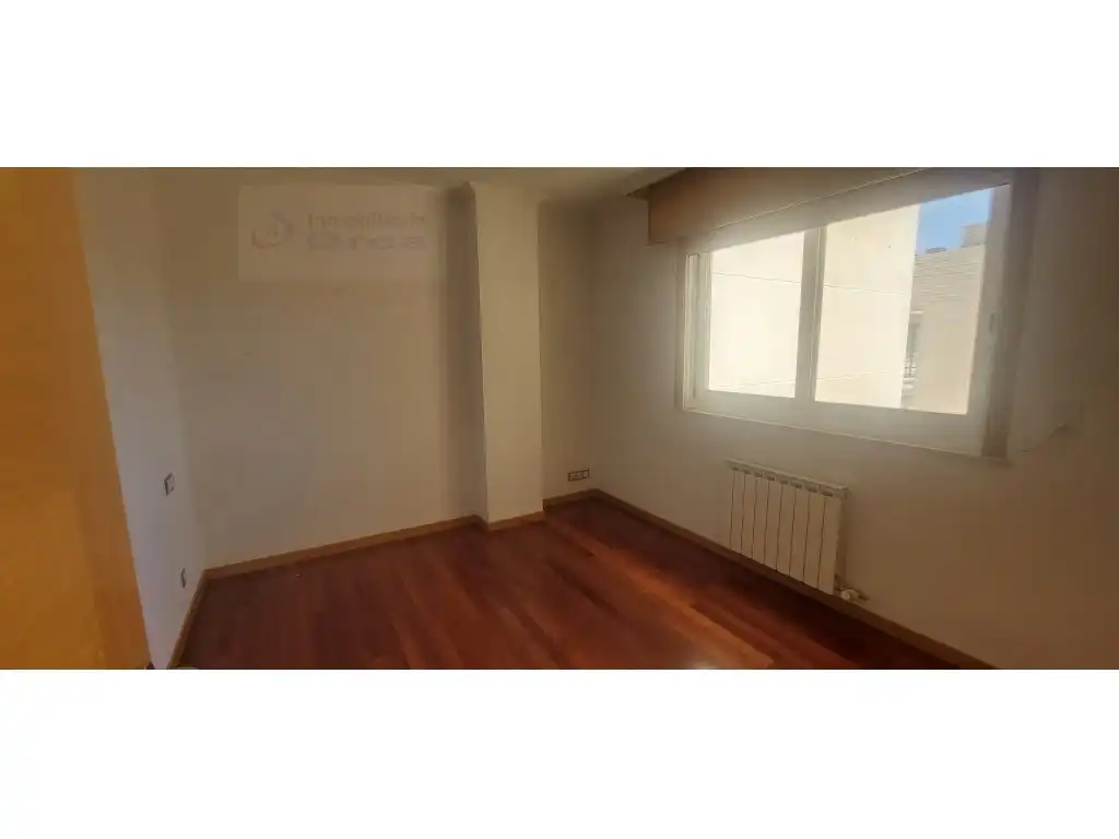 Bedroom of Flat for sale in Lalín
