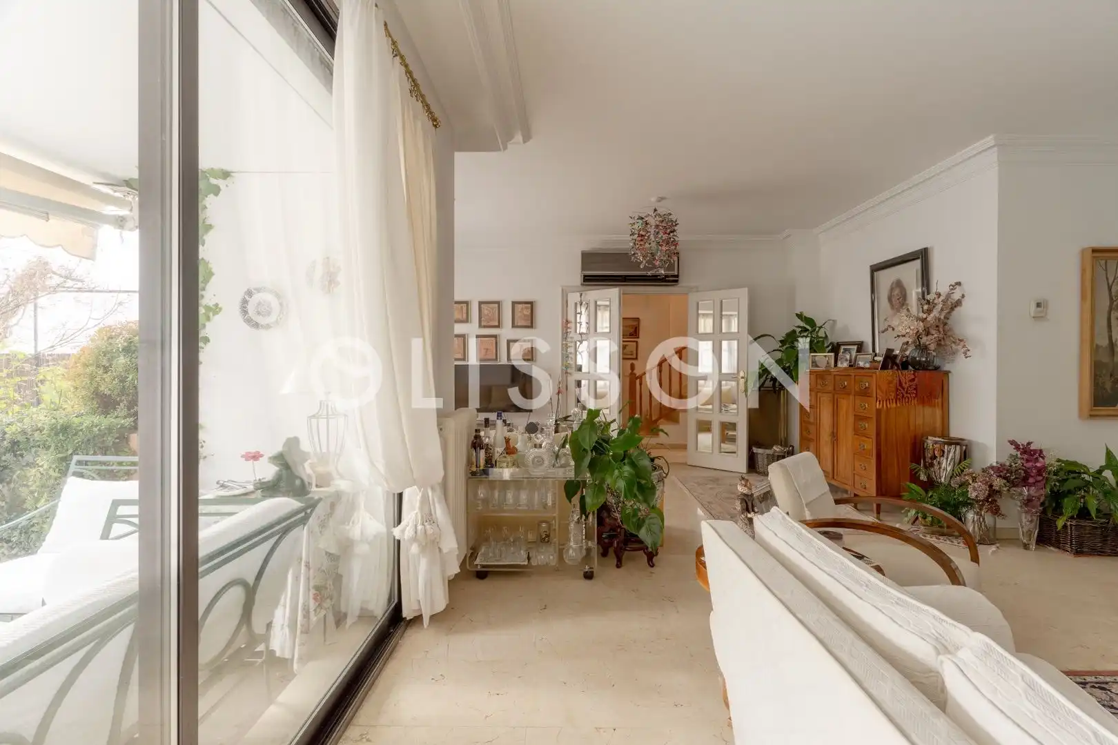Sala de estar de Casa o chalet en venta en Madrid con Aire acondicionado, Calefacción y Jardín privado