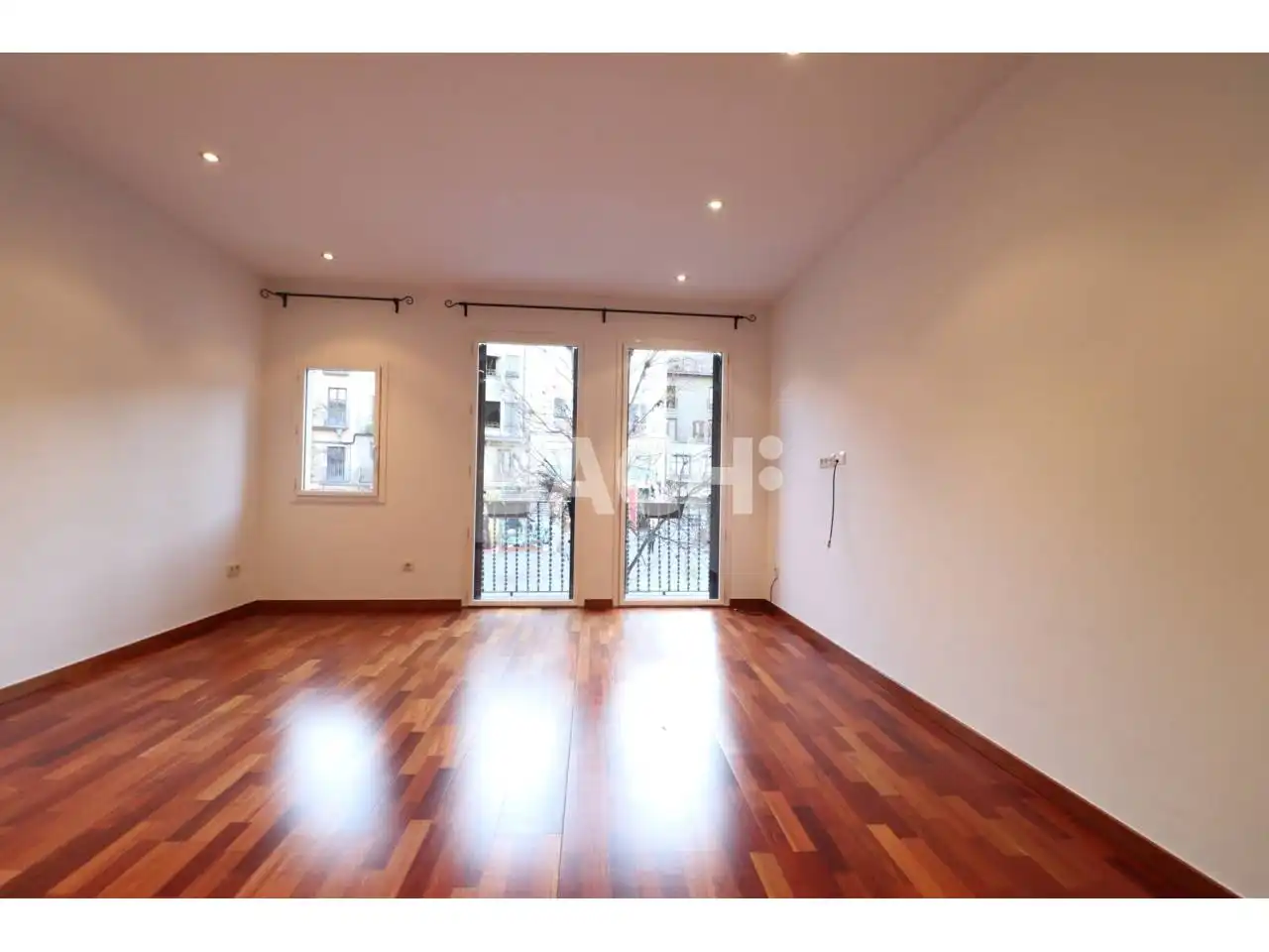 Flat for rent in Rambla Passeig, Centre