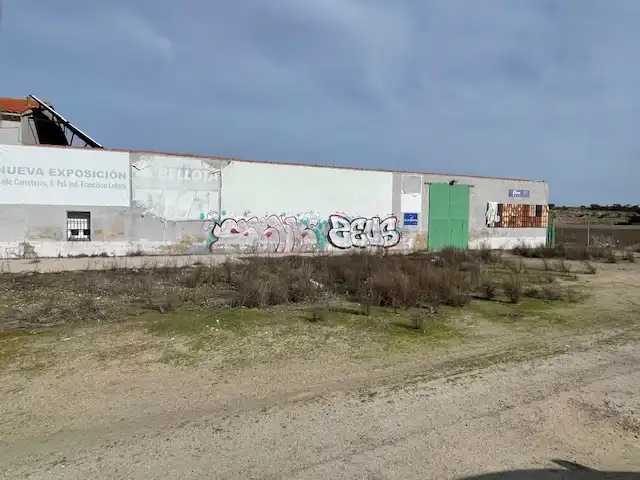 Industriegebäude zur Miete in Avenida del V Centenario de Isabel la Católica 16B, imagen 2