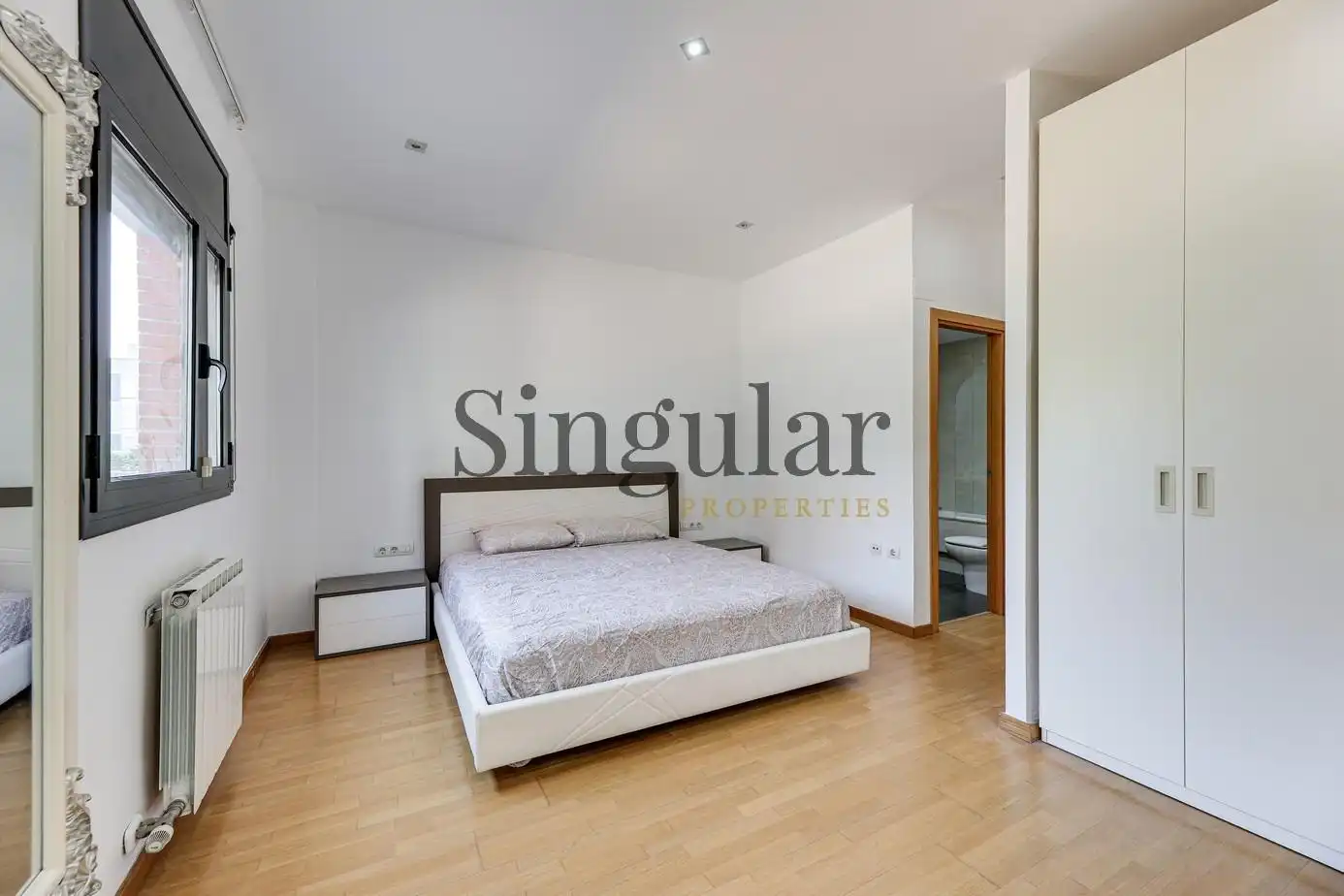 Schlafzimmer von Wohnung zum Verkauf in Sant Cugat del Vallès mit Privatgarten, Terrasse und Abstellraum