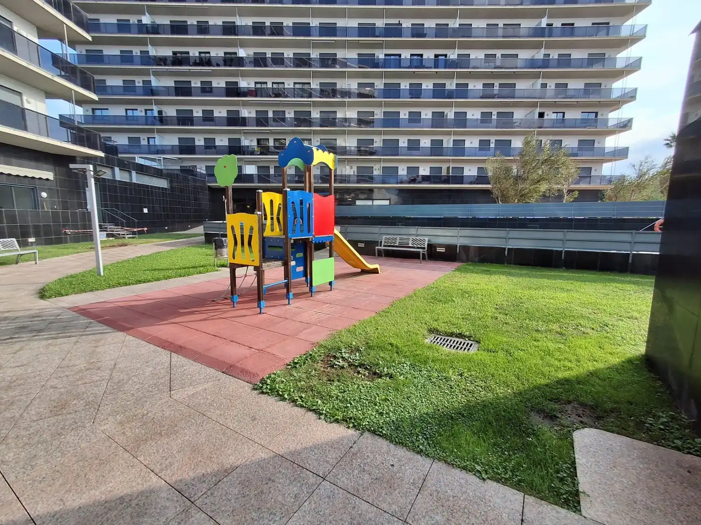 Außenansicht von Wohnung zum Verkauf in L'Ampolla mit Klimaanlage, Heizung und Terrasse