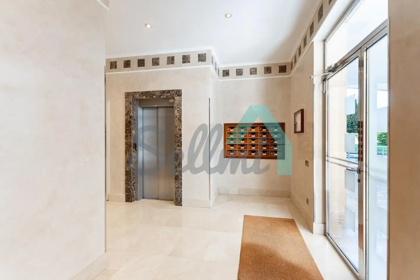 Piso en venta en Oviedo  con Calefacción, Parquet y Trastero
