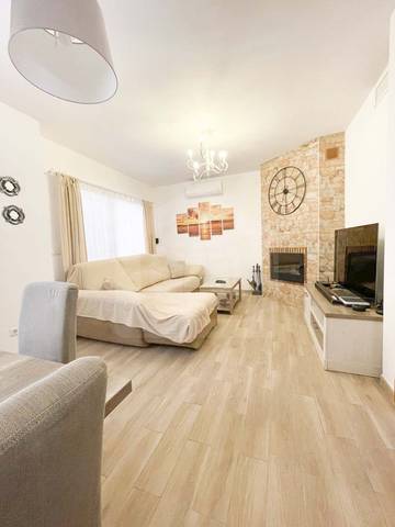 Casa-chalet en Venta en Benajarafe