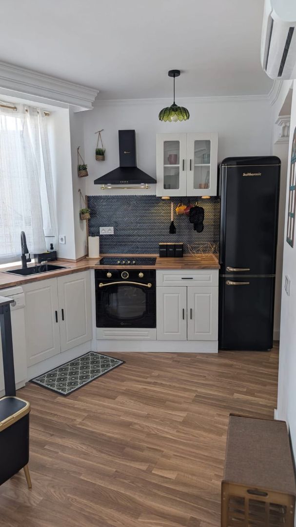 Cocina de Piso en venta en Nerja con Aire acondicionado, Amueblado y Horno