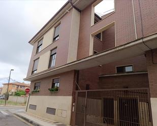 Exterior view of Garage for sale in Villaquilambre