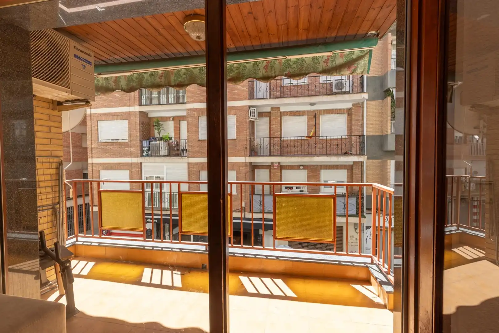Terraza de Piso en venta en Granada con Calefacción y Terraza