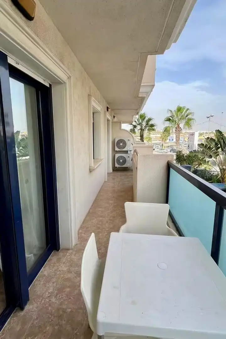 Apartament amb terrassa en venda a Orihuela Costa, imagen 2