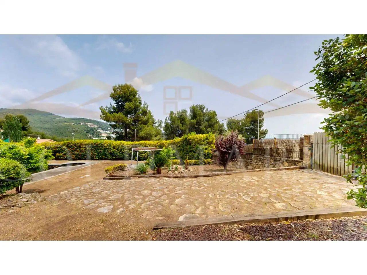 Jardí de Casa o xalet en venda en Corbera de Llobregat amb Aire condicionat, Calefacció i Jardí privat