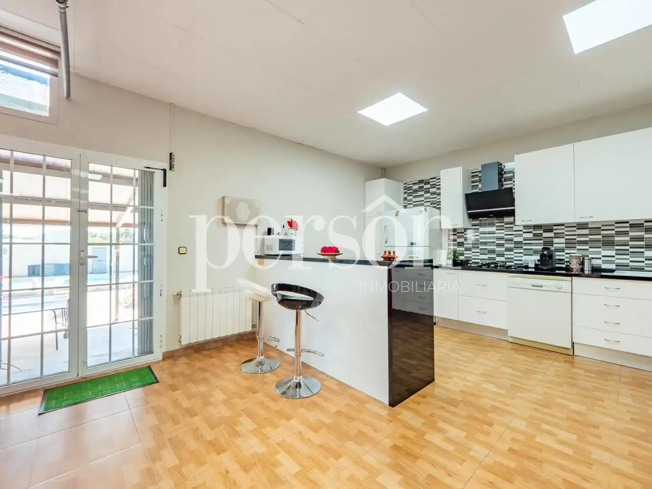 Kitchen of Houses for sale in Torrent  with Air Conditioner, Private garden and Terrace